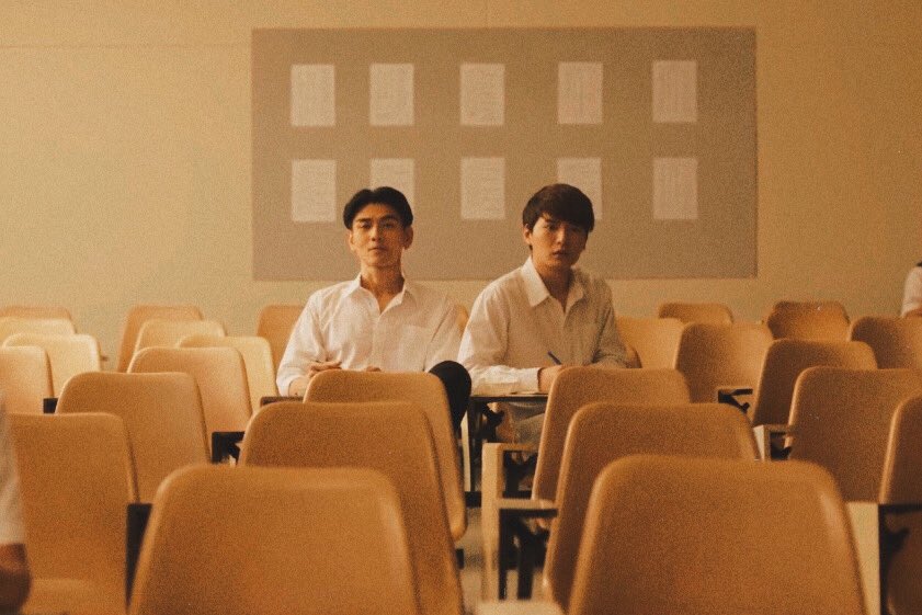 kristfilms's tweet photo. "we just love each other. what's not right about that?" [ #บทกวีของปีแสง #KristPerawat ] https://t.co/hZq8n7WfID