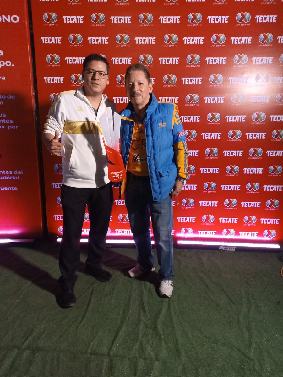 ngelmata's tweet photo. #CervezaOficial @CervezaTecate @TigresOficial https://t.co/J0oIABqt62