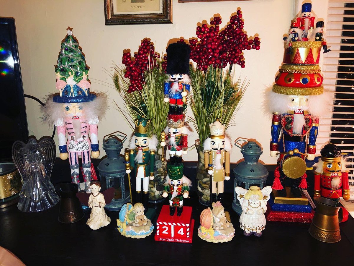 SheilaK9697's tweet photo. After the lights shorted on our 1 yr old tree and my work schedule, it’s finally beginning to look like Christmas 🎄🤶🏻 Thank you to @neens91 for selling us her pencil 🌲 Loving the nutcrackers! The tall nutcrackers are from the Washington Ballet’s The Nutcracker. https://t.co/3aLEgm9BaW
