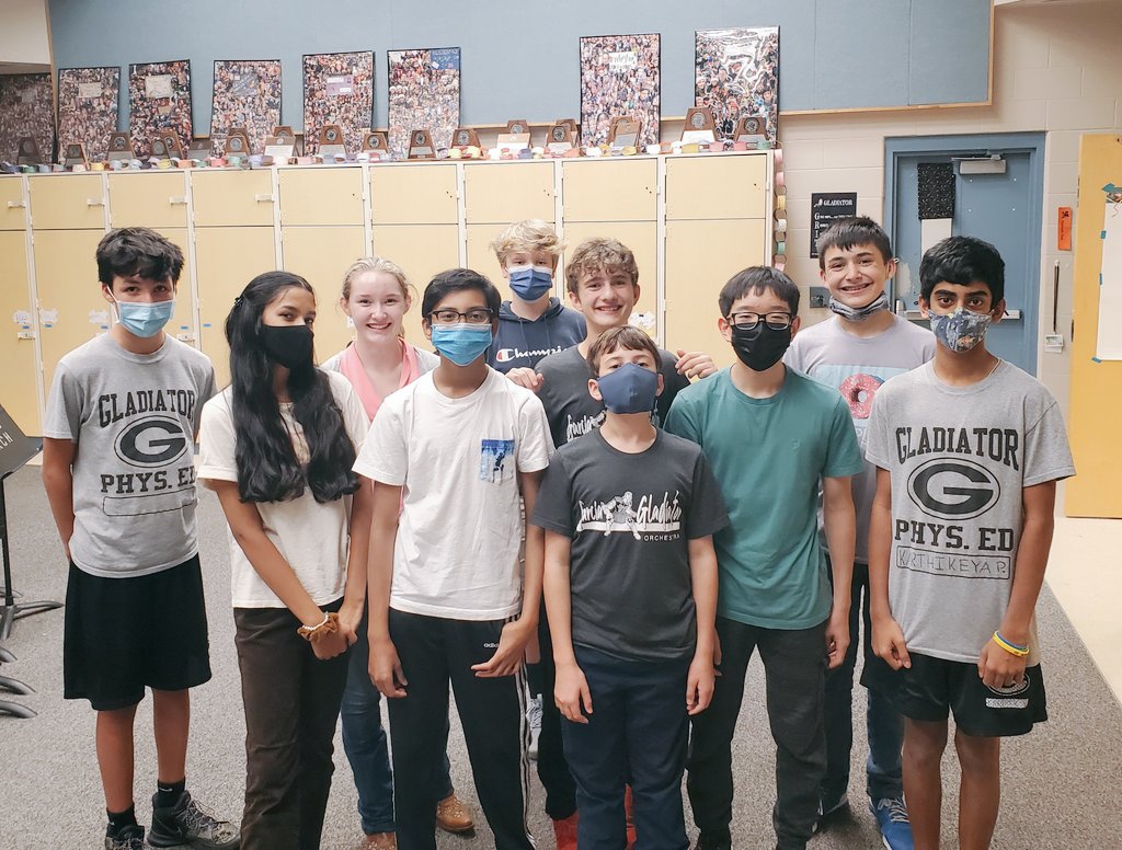 5th grade students and their parents were greeted in the orchestra room by these smiling faces during Course Selection Night! Thankful for these student volunteers who already made our future Gladiators feel at home! #everystudenteveryday #orchestra <a href="/NISDGarcia/">Dr. Hector P. Garcia MS</a> <a href="/NISD_FineArts/">Northside Fine Arts</a>