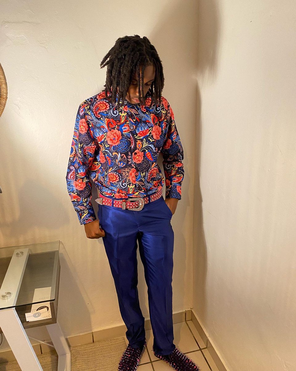 _kingjenjan's tweet photo. They say I wear to much jackets and jeans and I sag to much I look like a thug so today I decided to dress like a business man 22 feeling good ๐ค
#LLJanet https://t.co/sqtq6q7l8M