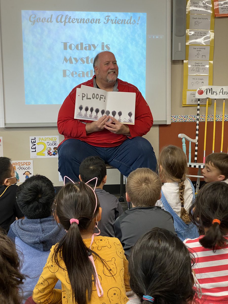 My afternoon class was ECSTATIC to have <a href="/kemp_troy/">Troy Linn Kemp</a> as our Mystery Reader 🔍📖 today! Thank you so much Mr. Kemp!! <a href="/MJEjags/">Jenks Elementary</a>