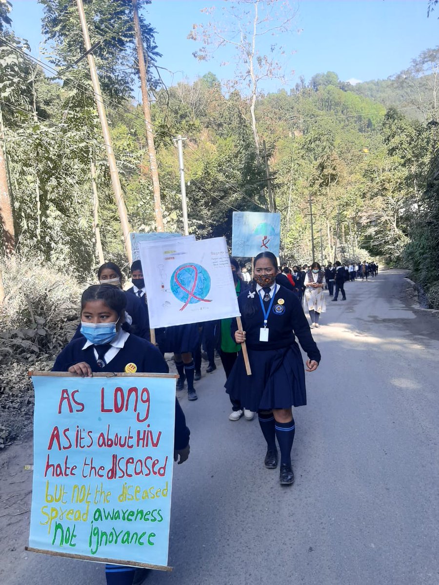 Saathi_Sikkim's tweet photo. #communityoutreach program..today at AhoKisan Secondary School...
#awareness and #prevention
#towardshealthysikkim
#worldaidsday2021
@Saathi_Sikkim @gpupadhyaya @UNODC @MoHFW_INDIA @EduMinOfIndia @PMOIndia https://t.co/tl0cwMfMVZ