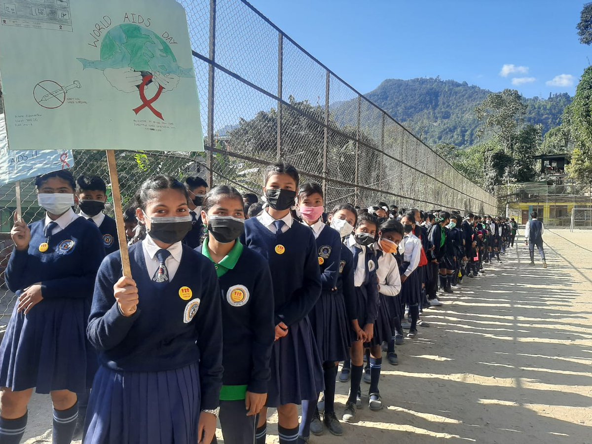 Saathi_Sikkim's tweet photo. #communityoutreach program..today at AhoKisan Secondary School...
#awareness and #prevention
#towardshealthysikkim
#worldaidsday2021
@Saathi_Sikkim @gpupadhyaya @UNODC @MoHFW_INDIA @EduMinOfIndia @PMOIndia https://t.co/tl0cwMfMVZ