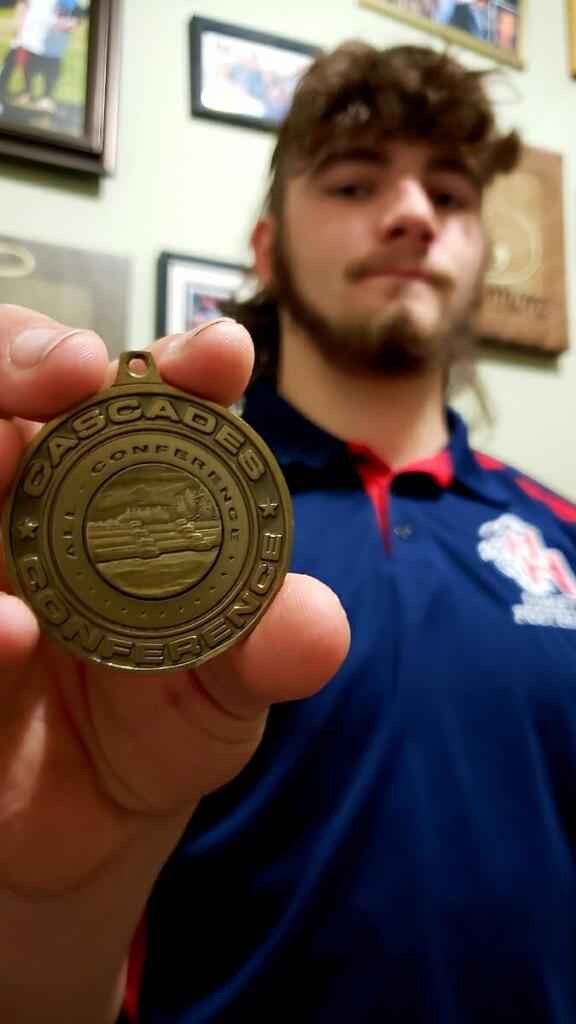 wyguy2022's tweet photo. Got some more hardware tonight at the @HHCometNation football banquet tonight! All-Conference medal, All-Region Certificate, 3rd year Varsity letterman, and Lineman of the Year! Gonna miss all my coaches and teammates! https://t.co/QiXrb4wzHi