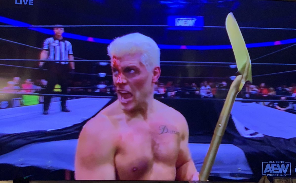 53rdCard's tweet photo. Cody shoveling his way out of the shit #TwoCoats #TwinPeaks https://t.co/sWdd1iShOg