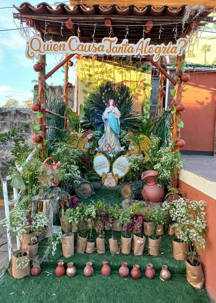 abelalexanderl2's tweet photo. Altares de las alcaldías del departamento de León en los municipios del sur en honor a la Inmaculada Concepción María, 
¡Qué viva la Virgen! 🎉📿🍭

#DiciembreEnPazYVictorias #LeónRevolución #PLOMO19 @DrSuazo915 @BERINGESQUIVEL @FelipeSCamposA @ElCuerv0Nica https://t.co/mf7IZvsAht