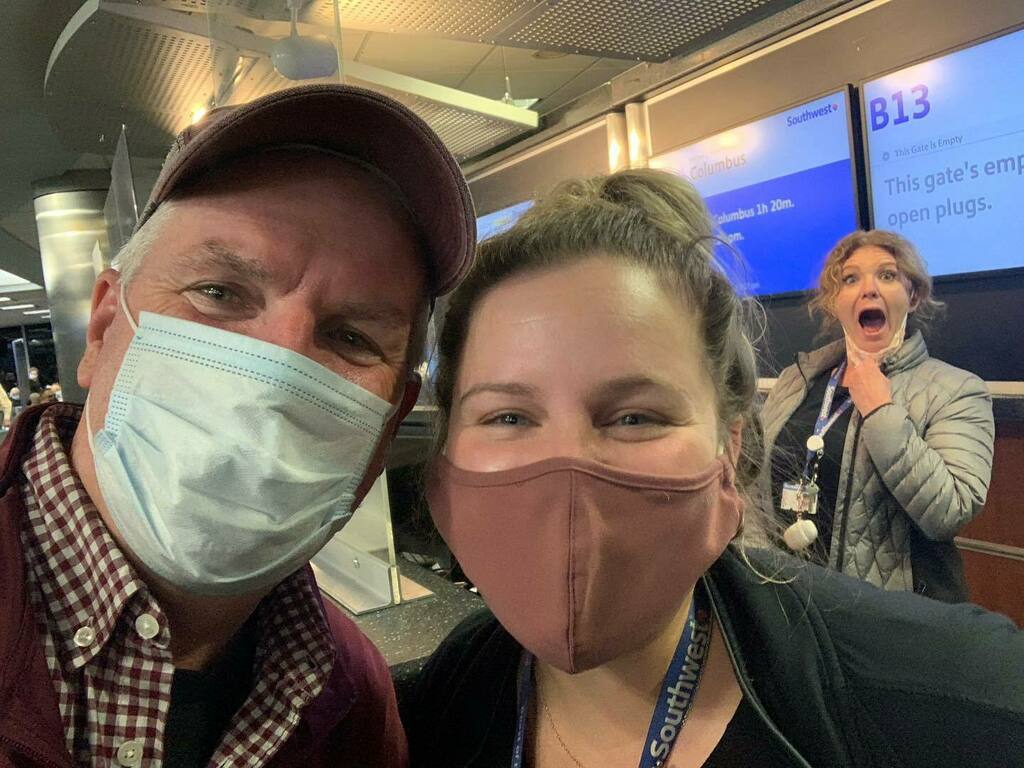 seancarp's tweet photo. Always excited to give a #Kicktail coupon to a hard-working @southwestair team member like @jessicatrageser…but when her desk buddy @photoho71 jumps on to steal some of the spotlight, that’s called #Teamwork. 

One coupon only …but if @photoho71 keep… https://t.co/ocn7Vh40bh https://t.co/UnNj1XRFwY