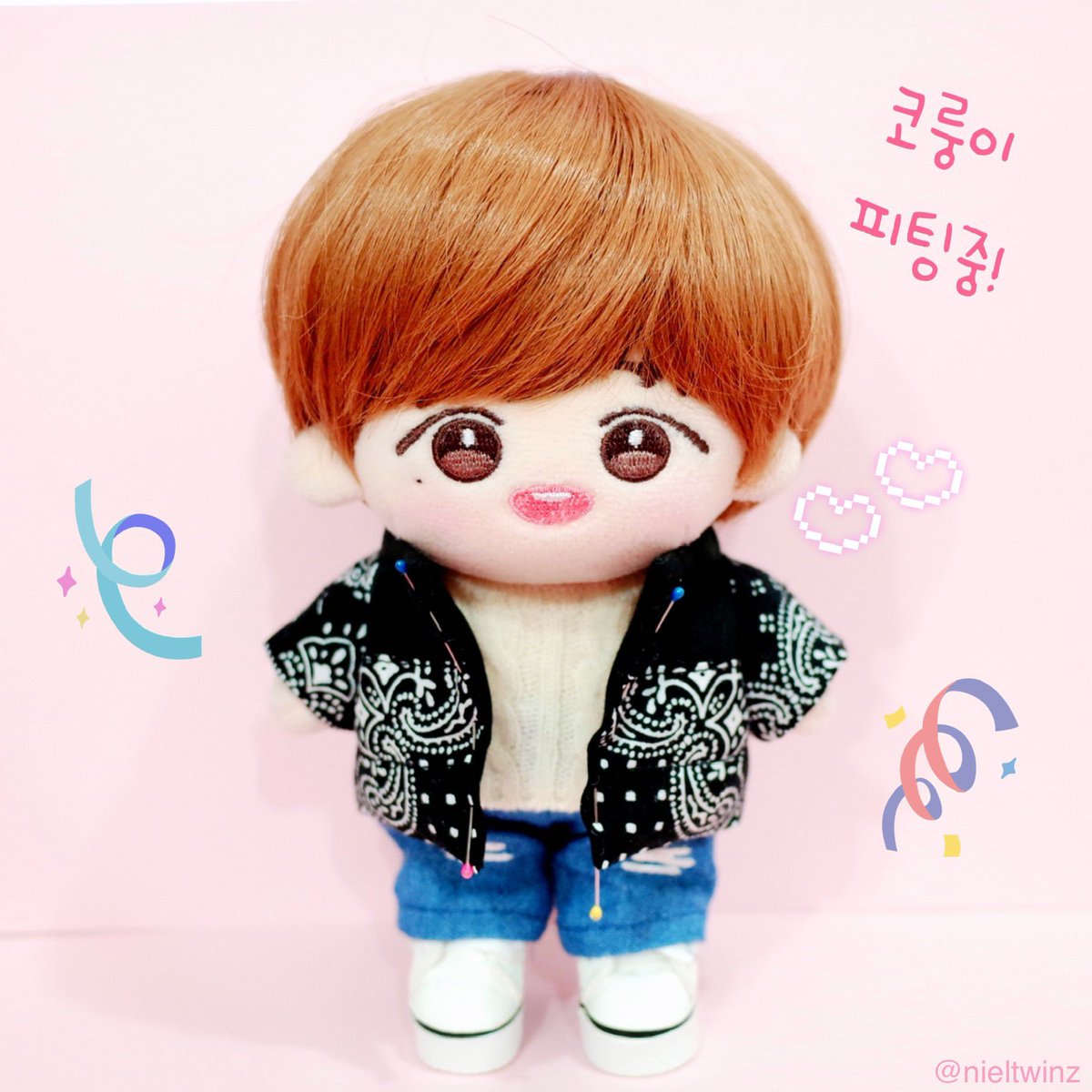 코룽이는 피팅중!
갑자기 꽂혀서 사부작사부작 만들어본 패딩. 솜 넣을걸 생각하고 만들었어야되는데...넘 타이트하네😱
#베베코룽