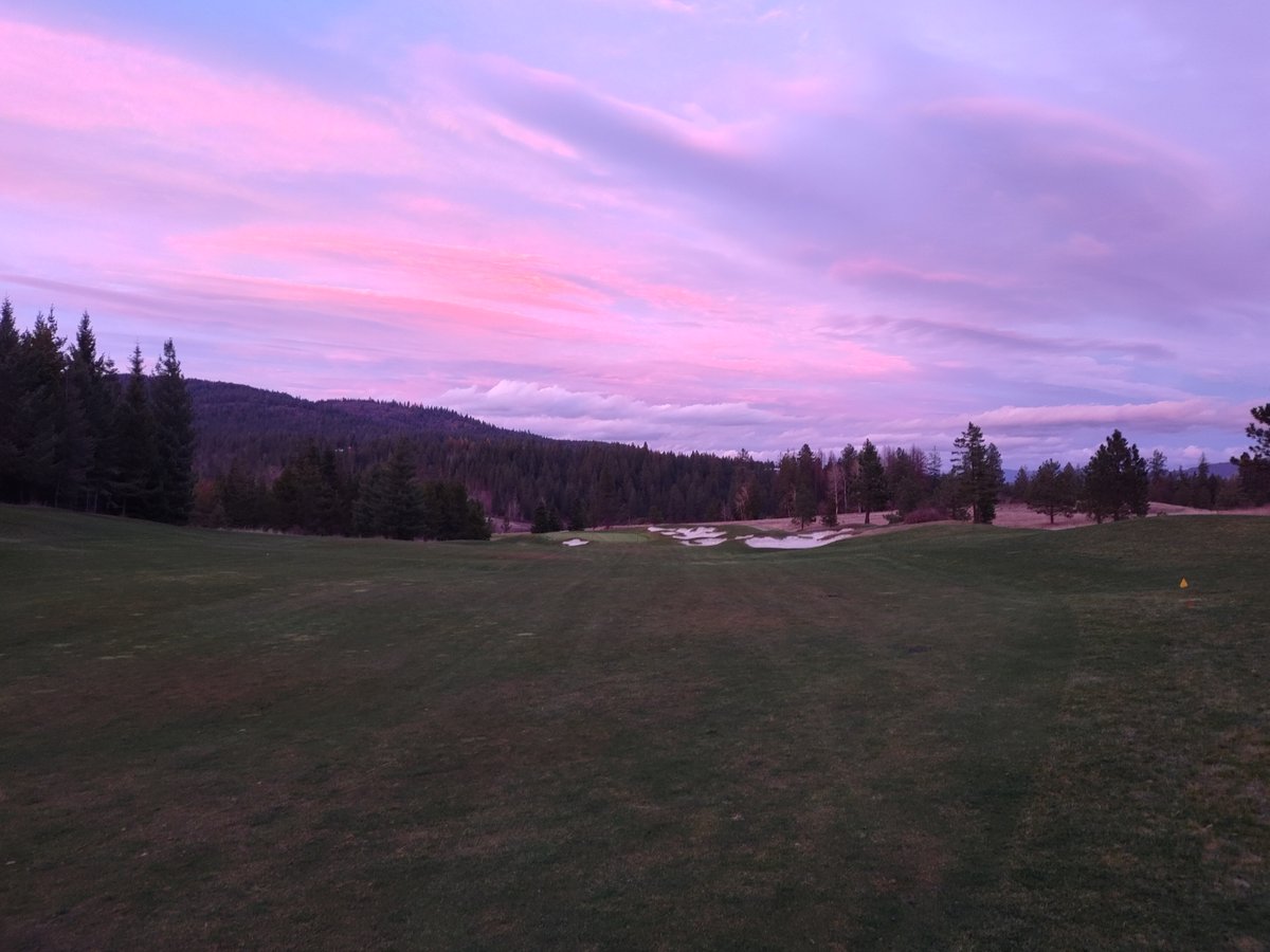hcwetzel3's tweet photo. It was mighty warm out there finishing up #snowmould21 apps. Hoping the the jet stream sags soon. #climateinstability https://t.co/wvnJh8nr3K