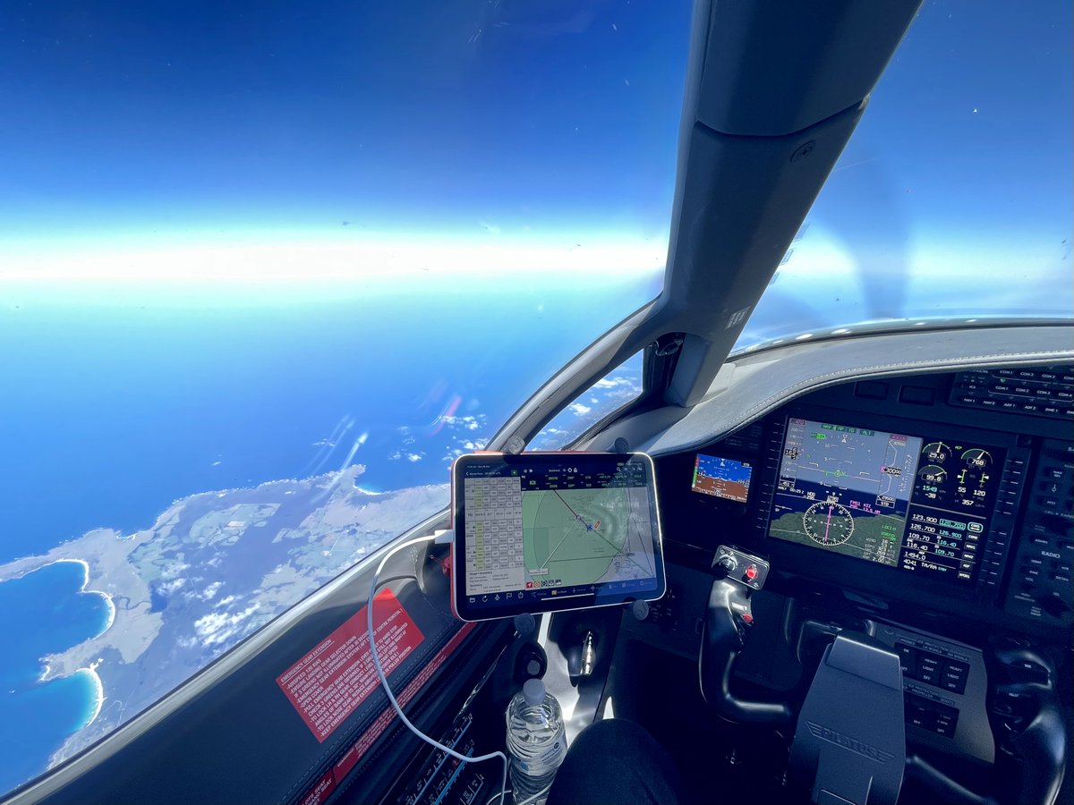 simonhackett's tweet photo. Flying over King Island (mid way across Bass Strait) at FL300 in the superbly gadget-rich @PilatusAircraft PC12 NGX on a a perfect day. As always, @AvPlanEFB is my co-pilot :) https://t.co/g8lokoUsTv