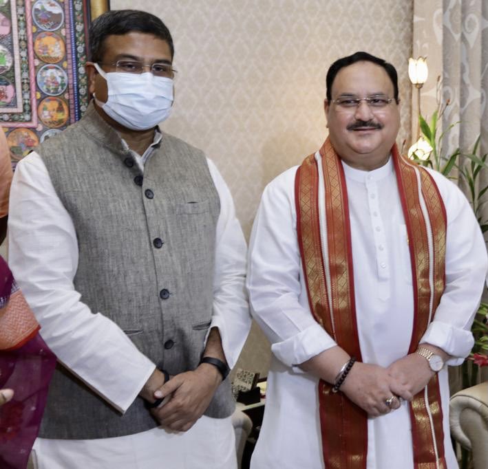 dpradhanbjp's tweet photo. अपने विनम्र स्वभाव एवं कर्तव्यनिष्ठा से हम सभी कार्यकर्ताओं को प्रेरित करने वाले, @BJP4India क��� अध्यक्ष श्री @JPNadda जी को जन्मदिन की अनंत शुभकामनाएं।आपके नेतृत्व में पार्टी नित नई ऊँचाइयों को छू रही है।ईश्वर से आपके उत्तम स्वास्थ व दीर्घायु की कामना करता हूँ।#HappyBDayNaddaJi https://t.co/adzf14TEpD