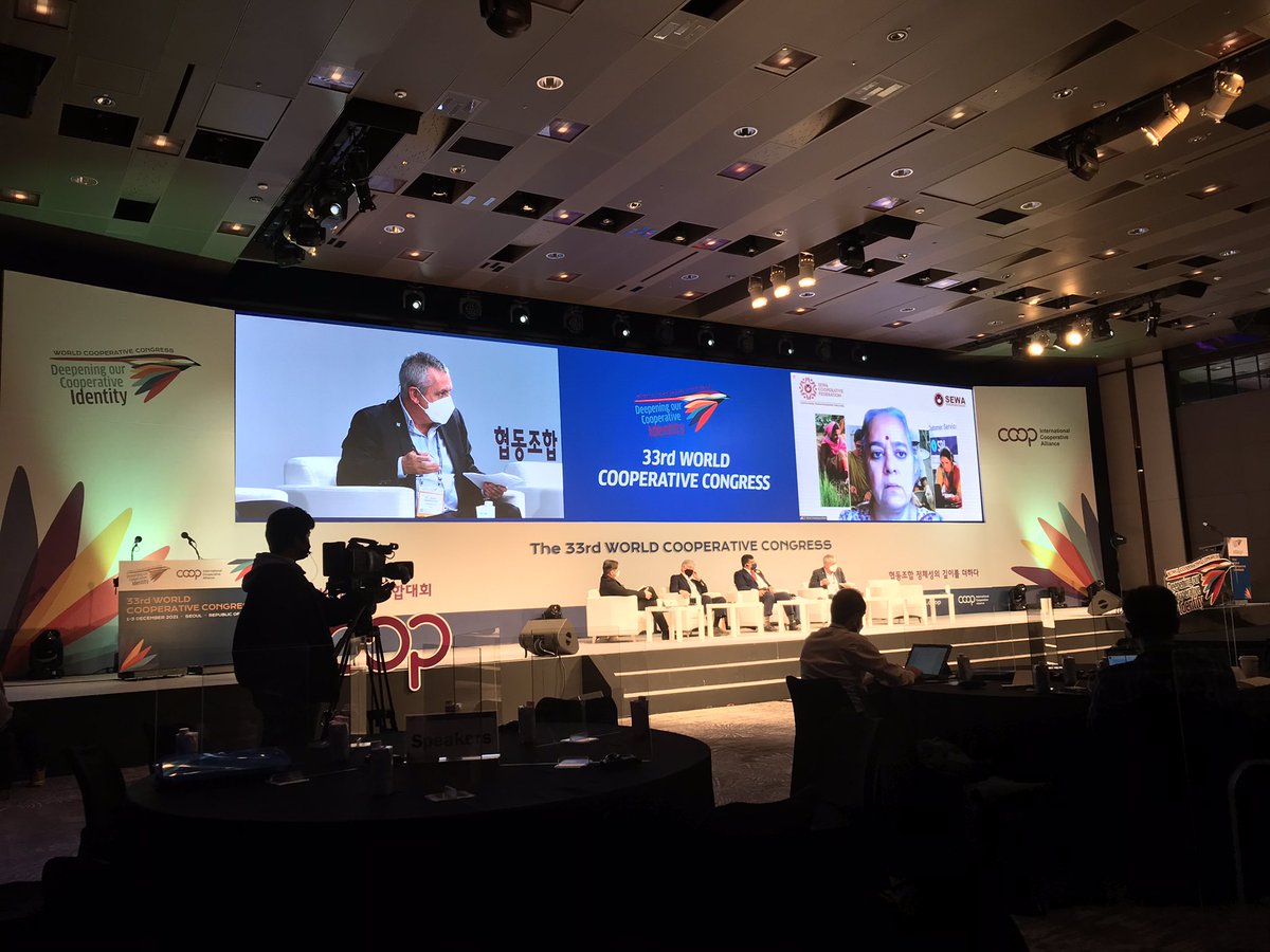 alizartza_MTA's tweet photo. Another panel going on with @GoienUrka @enMONDRAGON #Erkop Cooperatives are not for crisis moments, they are always for better #WorldCoopCongress Coops nedd for women and young #equiality #talent https://t.co/hSprRA0SBJ