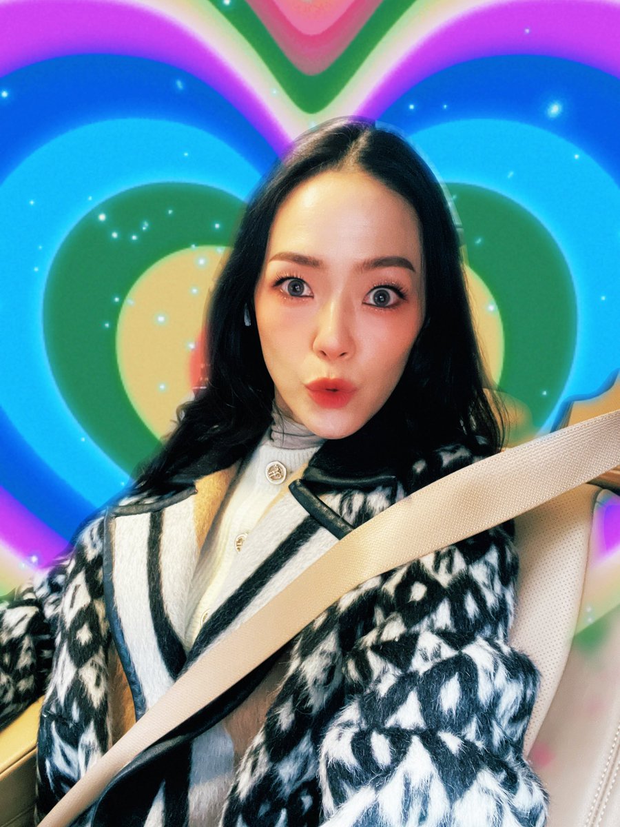 김윤아 tweet media