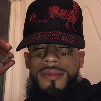 #NewProfilePic https://t.co/uSqzDX3RDF<a href="/tag/newprofilepic"class="tags">#NewProfilePic</a>