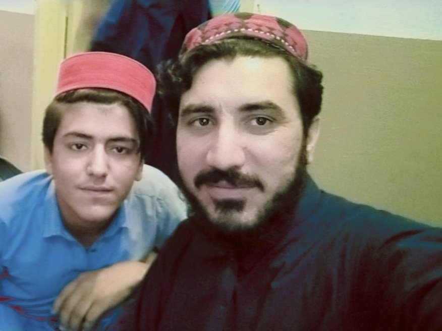 SalmanDwar's tweet photo. په قدم دې قدم ږدمه درپسې يم ❣️
که  په لوړه  راته ځې ! که  په ژوره ❣️
@ManzoorPashteen https://t.co/4uT2CLHVq3