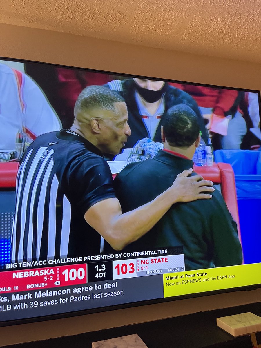timmcewen11's tweet image. Valentine laughing with NC State Coach. “We got you one, buddy”

#badref
#justice4fred