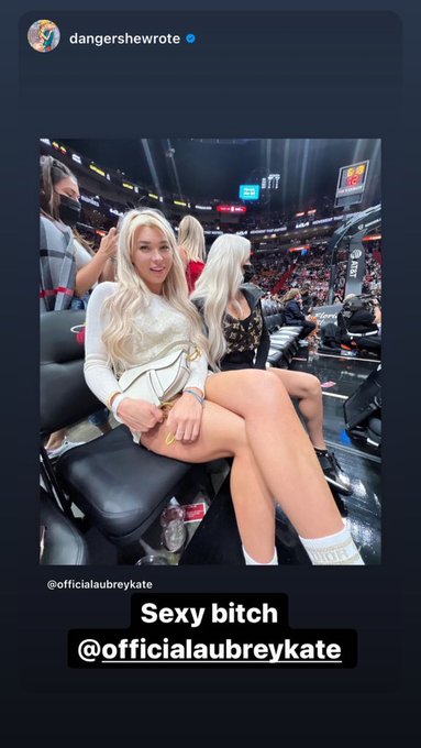 Courtside with bad @ElsaJeanxxx https://t.co/EZgBuUUAQA