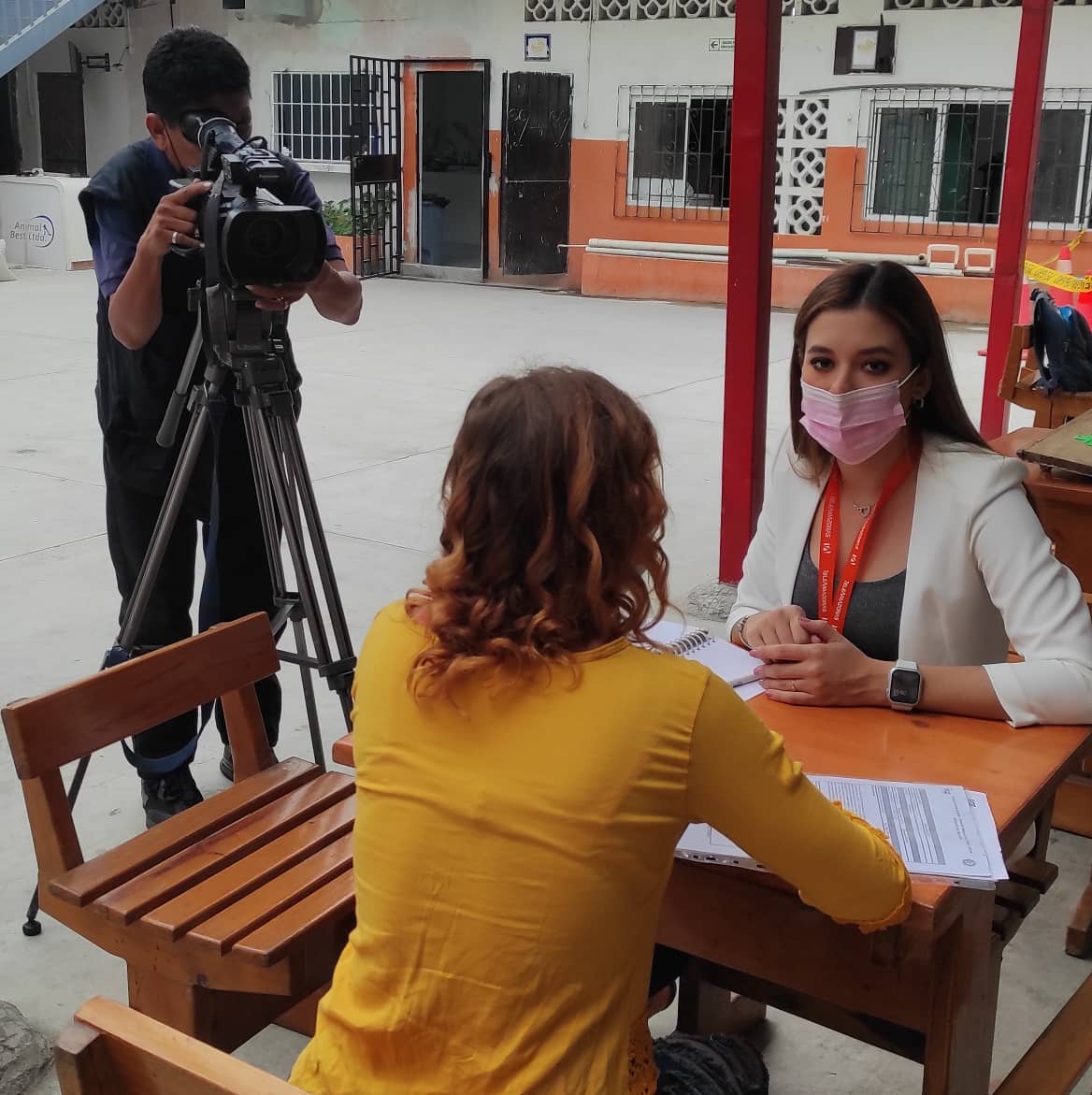 danielquindec's tweet photo. #RESARefugio

https://t.co/gc94WycTdA

Caso Génesis Paola. Reportaje @MechePesantes @InclusionEc @DASEAlcaldiaGye @masusanar @EstebanBernalB @VeronicaCandoB @CynthiaViteri6 https://t.co/HrQWux9Xsj