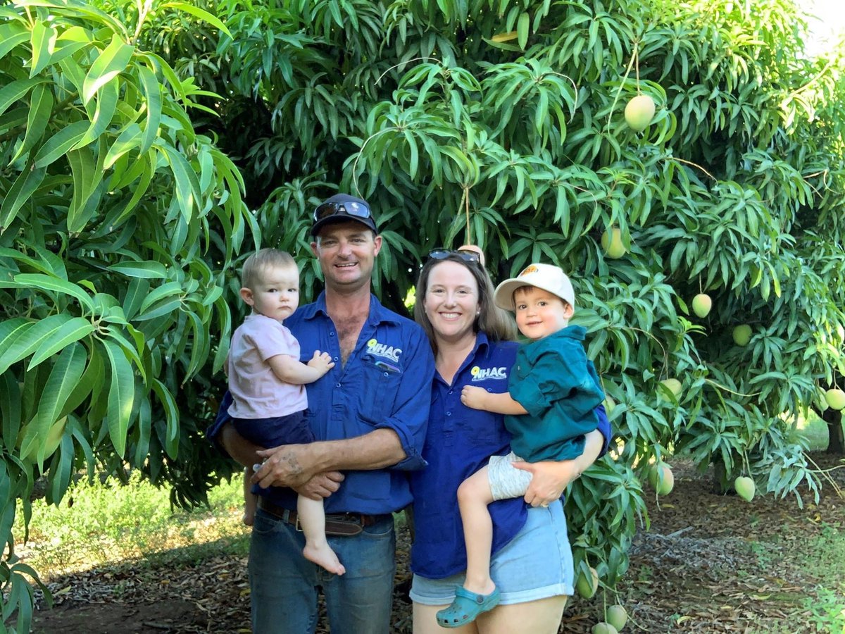 Five years ago Nick &amp; Whitney Ormsby, of Katherine, NT took on a mango orchard &amp; are currently doubling the number of hectares.
“We aim to harvest 90% premium fruit. We need a good return from growing, picking &amp; packing the mangoes.” Read more here spr.ly/6013JonjN