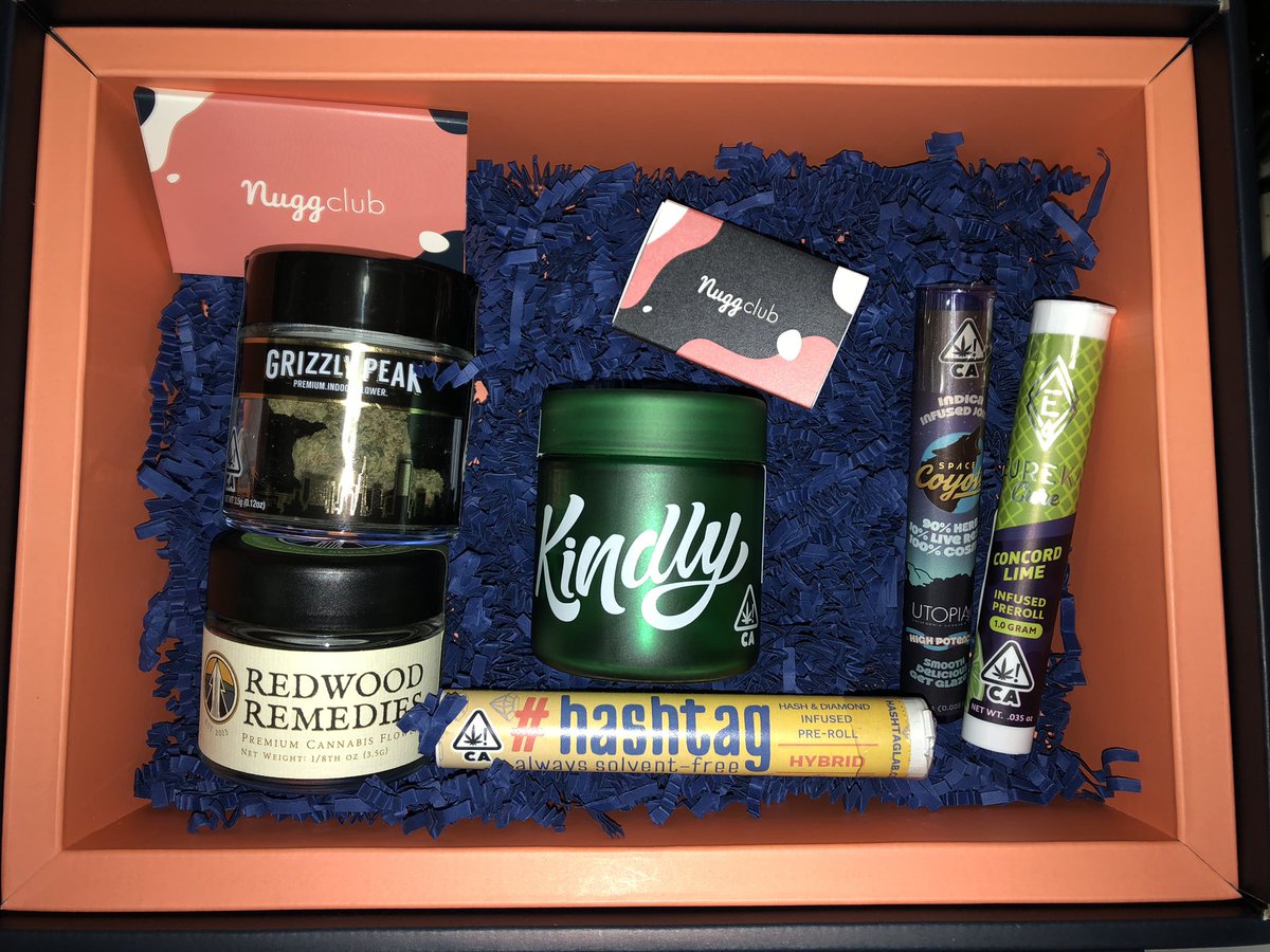 OGCaliStOner's tweet photo. This is what comes in the 🎁 #GetABar https://t.co/F3t7NuyNJf