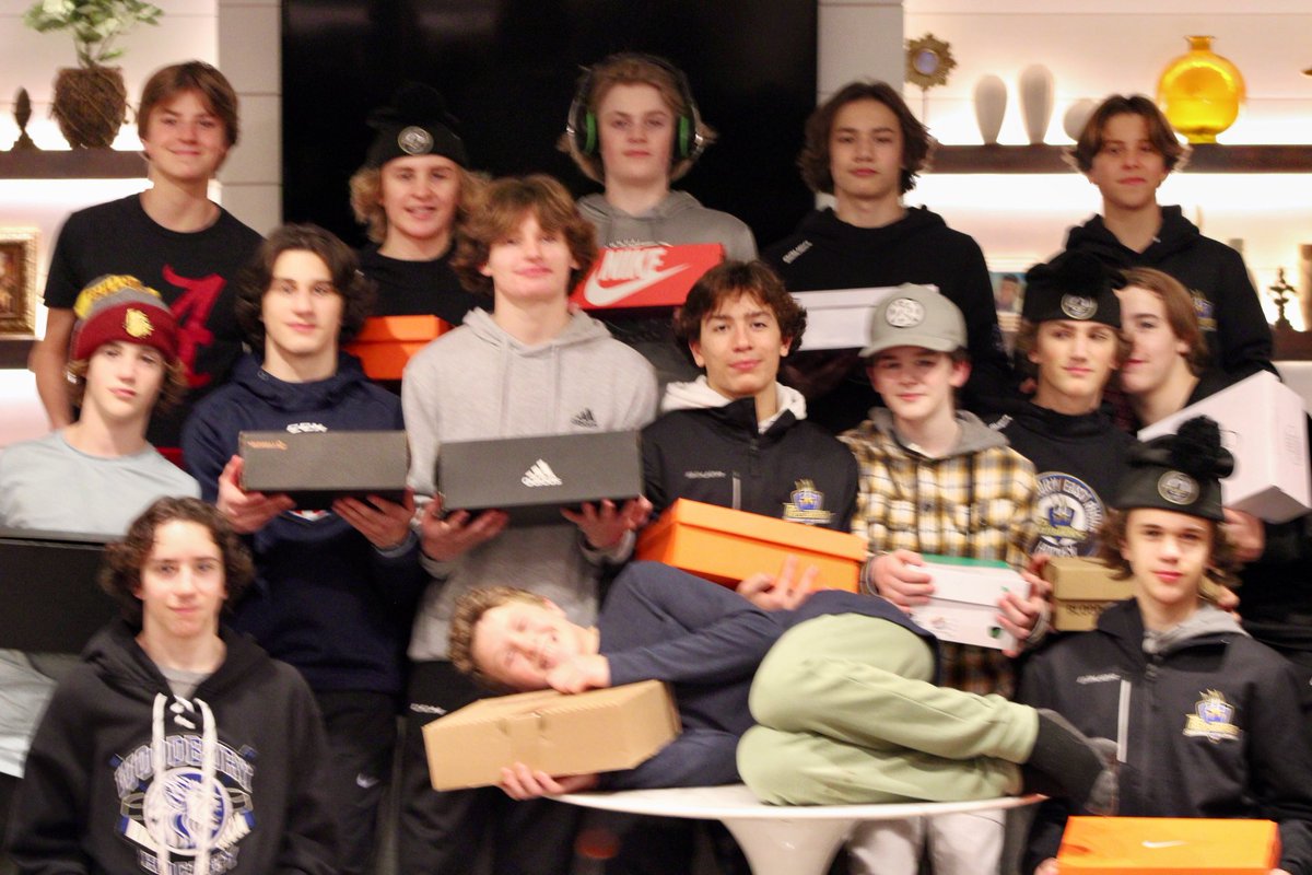 The Woodbury Bantam AA boys gathered tonight and packed shoe boxes filled with little gifts and personal necessities for Operation Christmas Child. Great team building and bonding before they hit the road this weekend! <a href="/WDBYHockey/">WoodburyHSHockey</a> <a href="/wahcpredators/">Woodbury Area Hockey</a> <a href="/BantamWoodbury/">Woodbury Bantam AA</a>