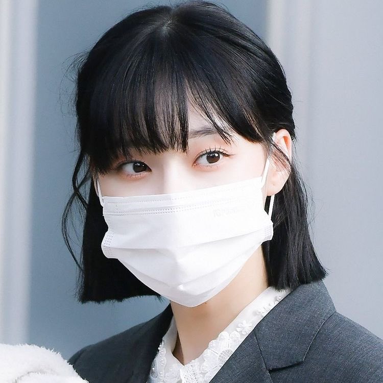 FFkzy8xVkAw3u_2?format=jpg&name=900x900