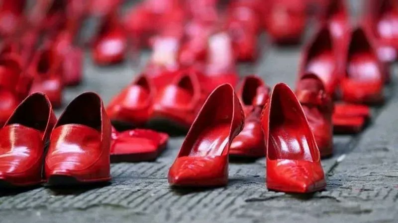 Woman killed every 3 days in Italy

Violence against #women is "one of the most widespread, persistent &amp; devastating human rights violations in our world today &amp; remains largely unreported due to impunity, silence, stigma &amp; shame surrounding it."

buff.ly/3FHyYpm #16Days