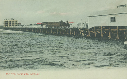 MatthewPantelis's tweet photo. #otd in Sth Aus, 2 Dec,

1882    
The jetty at Largs was completed, opening with the Pier Hotel and Largs railway on Dec 23.
The jetty became the landing place for many European immigrants, many of whom spent their first night in the hotel. https://t.co/fq6cmJktyC