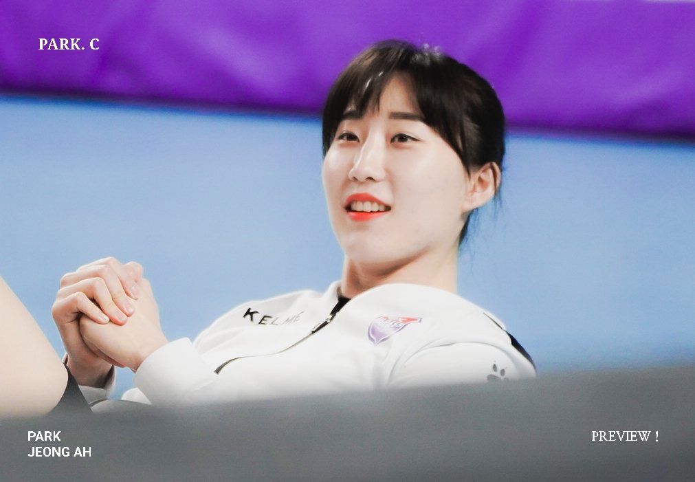 211202 도공 기은
#박정아 #도로공사
오늘도 바쪙아 기여움 치사량 과다