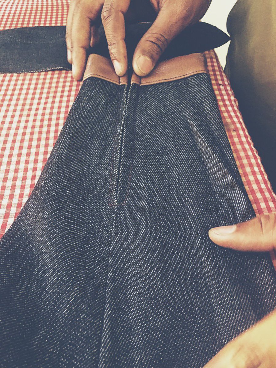 deeo_world's tweet photo. We sell jeans R650 #JubJub https://t.co/TB99pcokVn