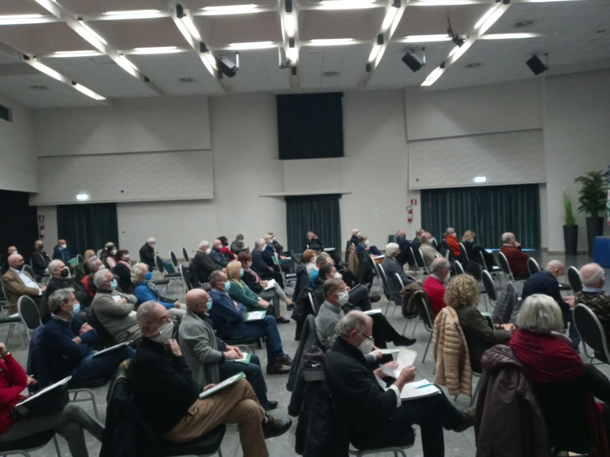 cislpfu's tweet photo. Serve una riforma fiscale #equa attenta ai #redditibassi. #sfida epocale a tutela dei pensionati @cislmarche @fnpmarche https://t.co/DqODjS3NfK