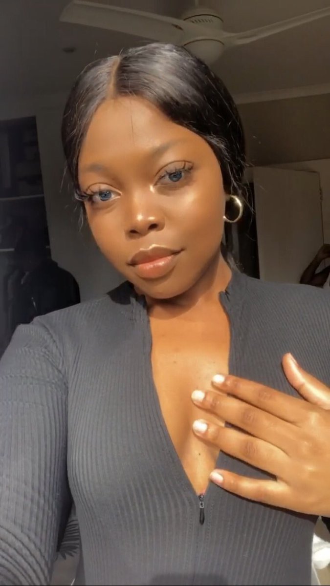 NgMwewa's tweet photo. November photodump 🥰🧍🏽‍♀️ https://t.co/jwIwjkWyNL