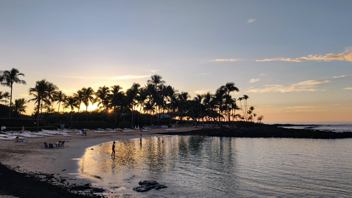 Snapdragon_UK's tweet image. Just a small break from all the exciting #TechSummit2021 announcements…#ShotOnSnapdragon #WhenInHawaii 🌴 #SnapdragonSummit