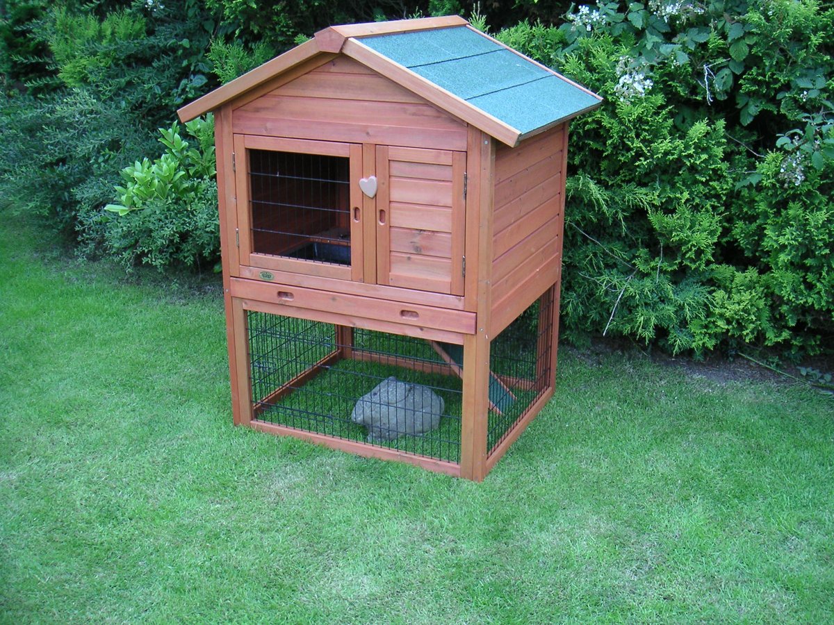 GardenHarker's tweet photo. Getting your little ones a rabbit or guinea pig for Christmas, they're gonna need a hutch. Come see our fantastic range and the pets will be living in luxury.#guineapigs #rabbits #Christmas #woodenbuildings #harkergardenbuildings #hutches #pets https://t.co/z8D9HfK0sE