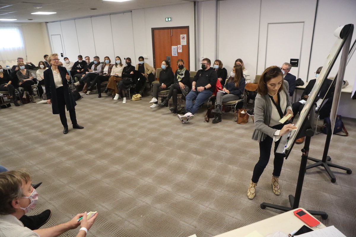 UNmissionlocale's tweet photo. Atelier #MissionsLocales2021 : Quelle stratégie pour accompagner ses équipes dans la montée en charge de l’activité et les évolutions des politiques publiques ? Avec Karine BUGEJA (Mission Locale de Lille) et Annie JEANNE @anniejeanne3 https://t.co/XQdJbX9bVS