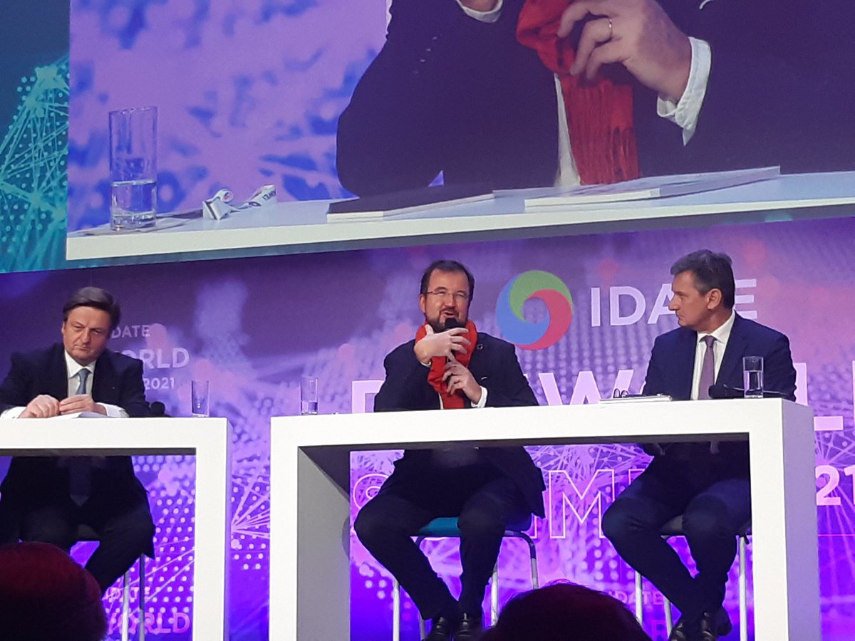 StephieChar's tweet photo. #DWS21
Table ronde au @IDATEDigiWorld Summit sur Finance durable et innovation responsable avec Jean-Luc ALLAVENA (Atlantys Investors), Bertrand BADRÉ (Blue Like an Orange Sustainable Capital) et Jean-Paul MAZOYER (Crédit Agricole) https://t.co/QsuE0vKua4