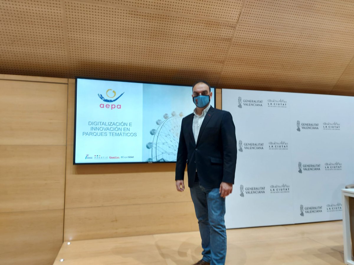 sendaviva's tweet photo. Rubén González, gerente de Sendaviva, participa en una jornada sobre digitalización e innovación en parques de ocio, junto a @Bioparc @islamagica @sendaviva @Oceanografic_vl @tixalia @CACiencies @parquesreunidos @TerraNaturaZoo @tixalia @Adestic @GVAturisme  y #Experticket https://t.co/DfZOSh3j19