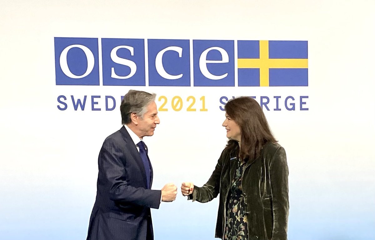 Meet&Greet with Foreign Ministers, Heads of Delegation and other high-level delegates here in #Stockholm. The first plenary session of the @OSCE Ministerial Council is about to start. #OSCE2021SWE #OSCEMC2021