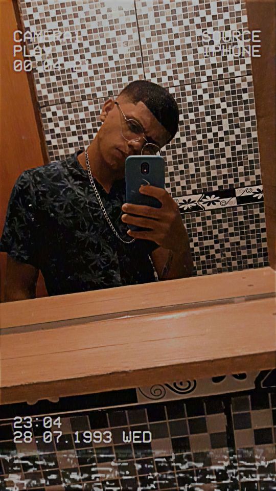 GMaxiimo's tweet image. Ela sabe de tudo que eu não sei🥰❤