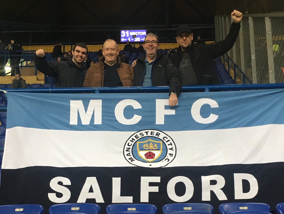 dannywalkerbro's tweet photo. Massive happy 65th birthday to @SpibyGraham have a top day you legend💙🍺 https://t.co/1kB6nRRpF4
