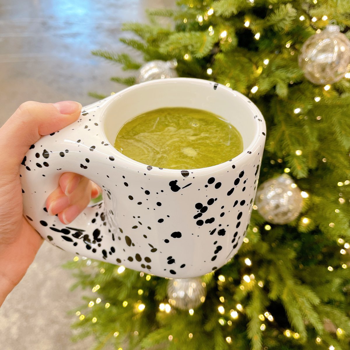 ʜᴇʟʟᴏ, ᴘᴏsɪᴛɪᴠᴇʀs!😀금요일인 줄 착각했다가 억장이 무너지는 목요일입니다 오늘도 1일 1그린민트 실천 중이신가요? 그렇다면 주목! 제가 전해 들은 첩보로는 곧 그린민트 역대급 할인율의 8+1 이벤트가 진행될 예정이라고 합니다👀❗️ 저와 함께 그동안 참아왔던 그린민트를 저질러보아요...💛