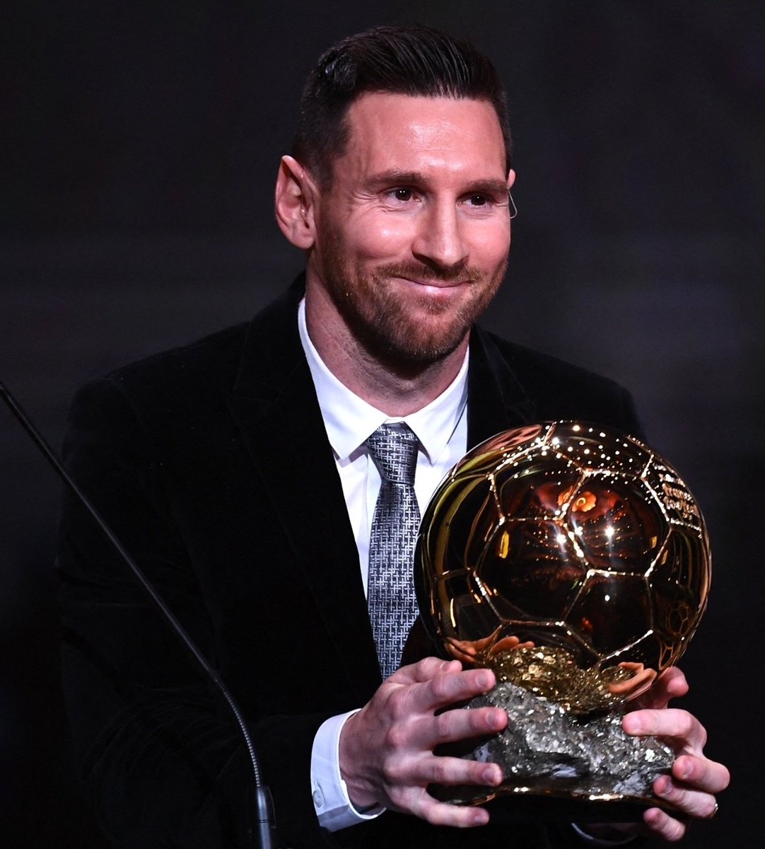 HamzaOff4's tweet photo. Mbappé est meilleur que Messi à 22 ans

Quand Messi         Quand Mbappé
avait 22ans             a eu 22ans https://t.co/EFFaQsbBtA