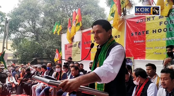 ohsurajit24's tweet photo. Thank you so much @ShivSena @priyankac19 ji @AamAadmiParty @SanjayAzadSln ji @INCIndia @DeependerSHooda ji @dpi4change @CaptRathee ji for your solidarity towards TIPRASA peoples for the movement of Greater Tipraland
#WewantGreatertipraland 
#tipraland 
#thansa 
@PradyotManikya https://t.co/s2wSP7SwiX