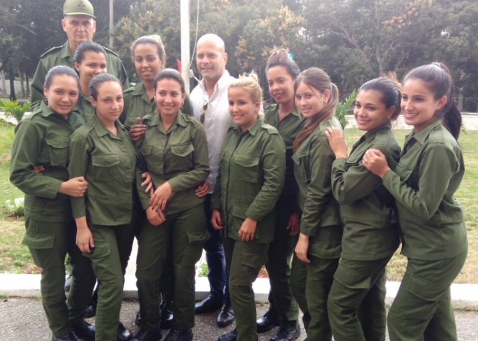GHNordelo5's tweet photo. ¡Muchas felicidades a los combatientes de nuestras gloriosas Fuerzas Armadas Revolucionarias! #FAR #PuebloUniformado #CubaVive #Cuba #CDRCuba #SomosDelBarrio #2DeDiciembre https://t.co/tmp3BtIUaB