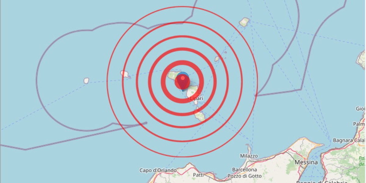 Terremoti, scossa di magnitudo 3.8 registrato alle Isole Eolie  #terremoto tgcom24.mediaset.it/cronaca/sicili…