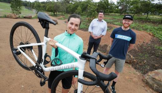 samarasheppard's tweet photo. Honoured, privileged &amp; excited to join @joshcarlson86 as Wollongong Bike City Ambassadors. Look forward to showcasing &amp; developing the cycling opportunities for @wollongong2022 &amp; beyond. #rideofyourlife https://t.co/vHHQGNBJRJ