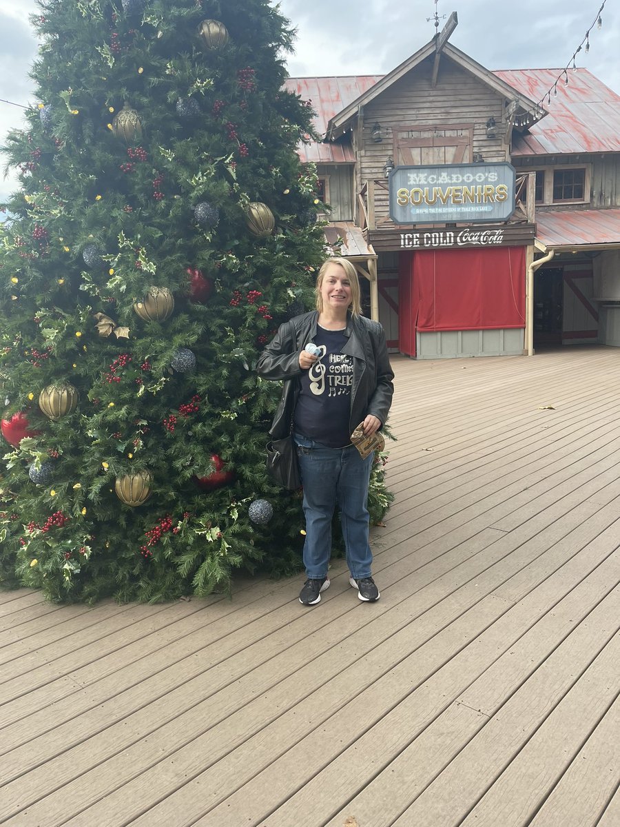 Clark0964's tweet photo. Hi wasn’t Branson in November https://t.co/zZec8YidoS