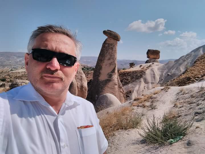 Vatanımı kimseye veya kayıt parçasına deyişmem