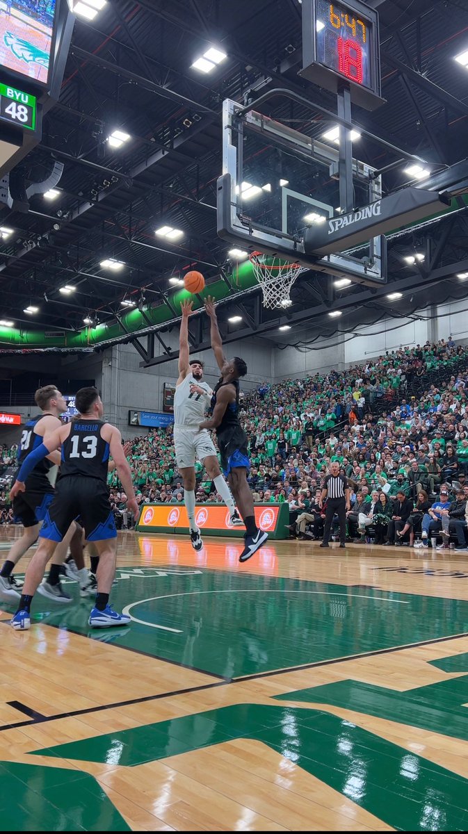 DavidPrzybyla's tweet photo. @epsn just beat #12 in the NCAA give us some love on Sports Center! https://t.co/WUaojPS5Rl
